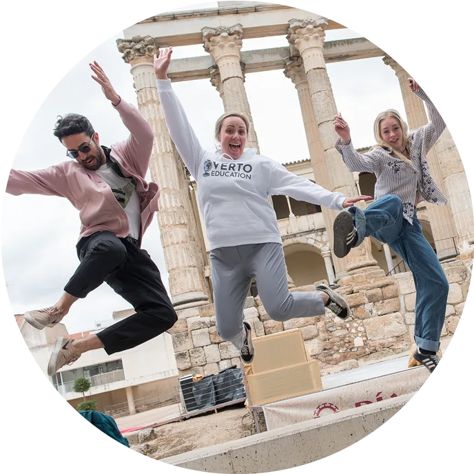 picture of students studying abroad