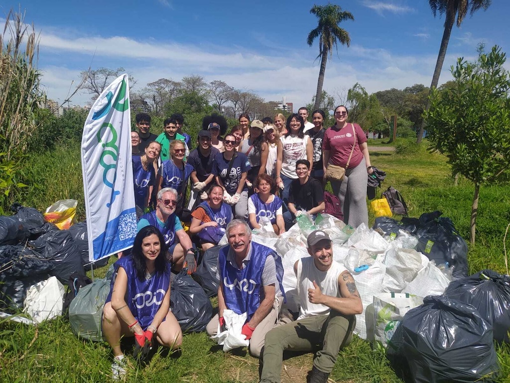 Students in Buenos Aires joined local volunteers to clean the coastline on an excursion for Diversity and Social Justice.