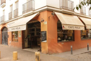 Cafe Piola