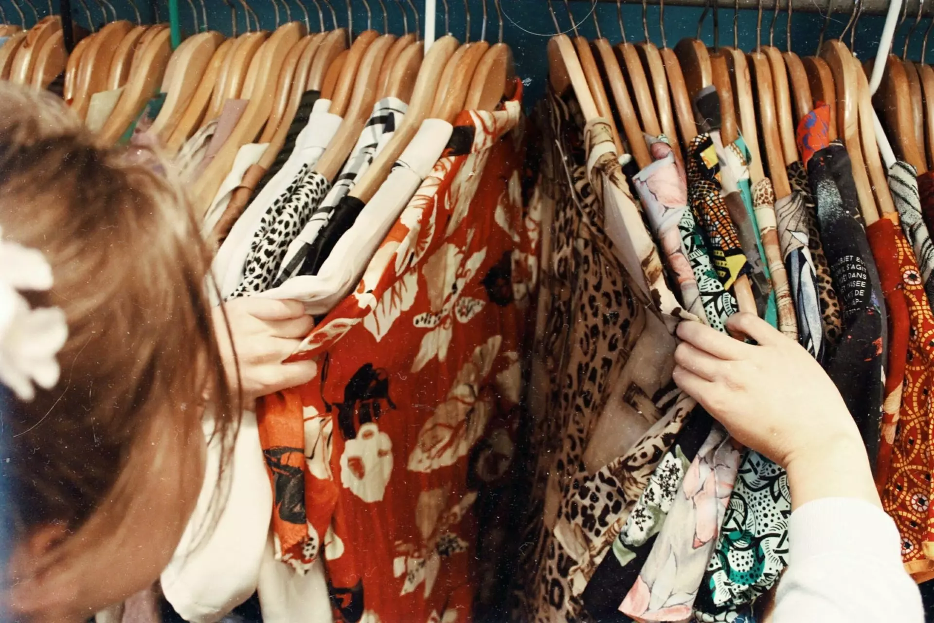 Thrift shopping for sustainable packing